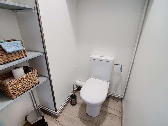 Jl Port Apartment